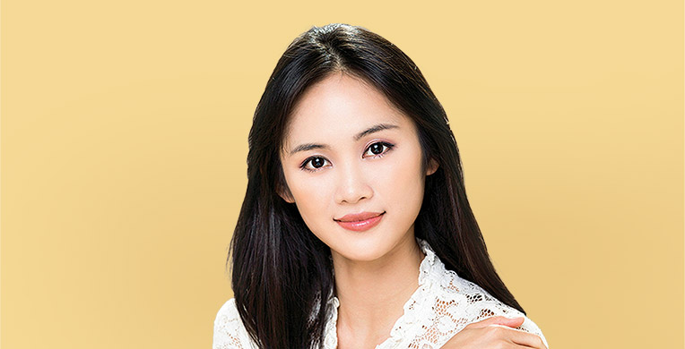 Shen Yun Dancer Angelia Wang